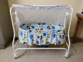 BABYHUG Cozy Nest cradle