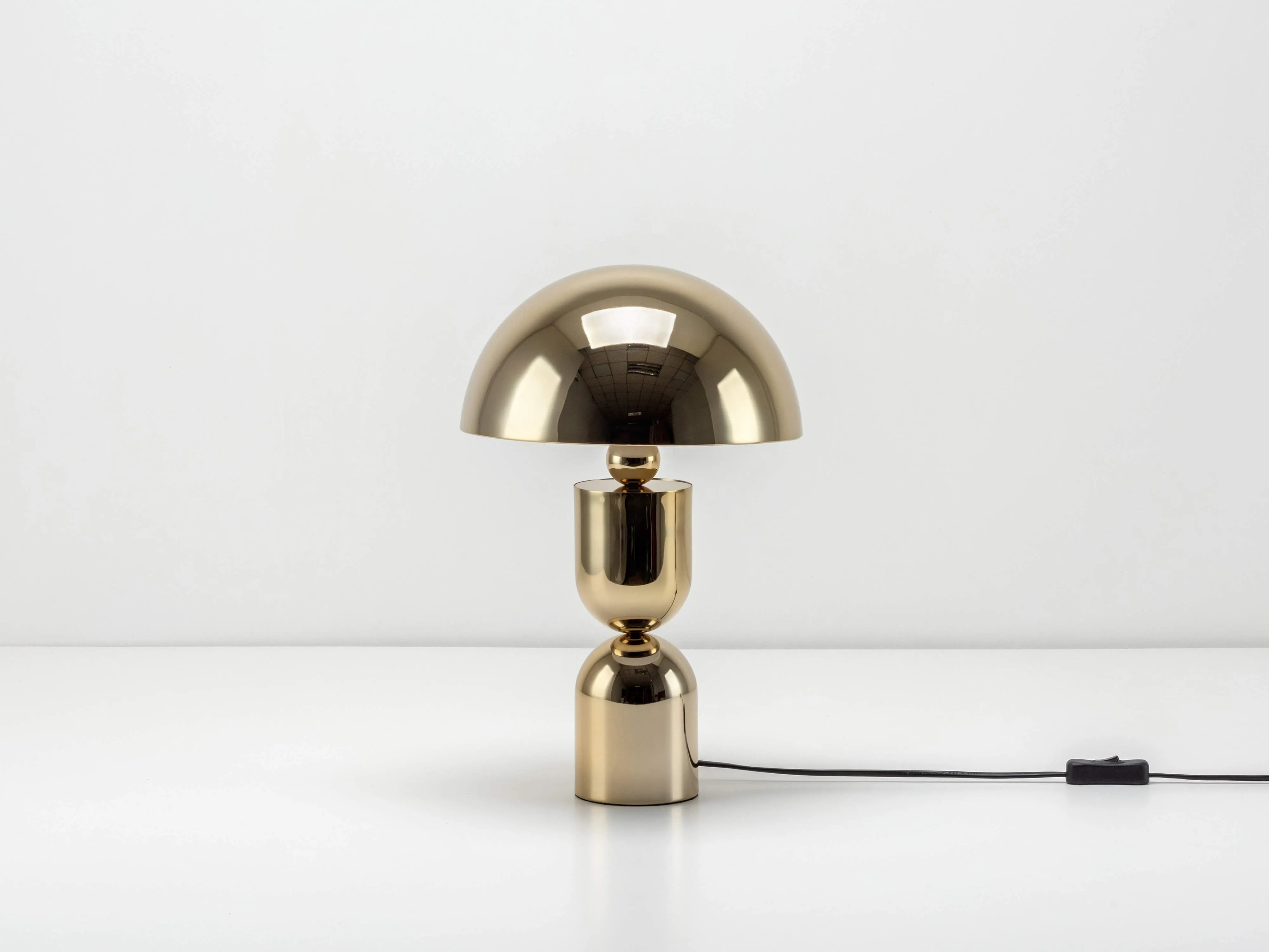 Brass mushroom dome table lamp