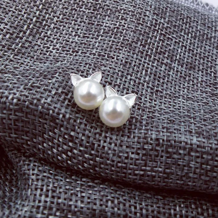 Purrfect Pearl Earrings